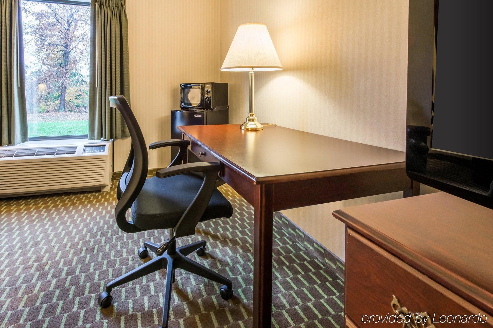 Inn Comfort - Altoona 2*